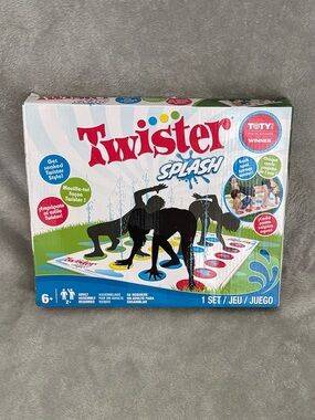 Hasbro Twister Splash Game by WowWee - Backyard Sprinkler Mat